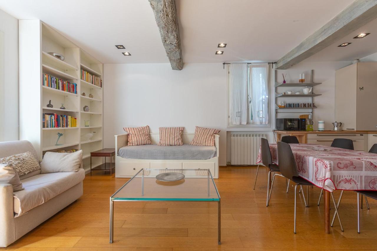 Pleasant Central Apartment With Garden بولونيا المظهر الخارجي الصورة